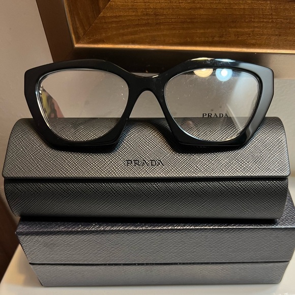 Prada Eyewear with Pink cheetah sides - Picture 1 of 7